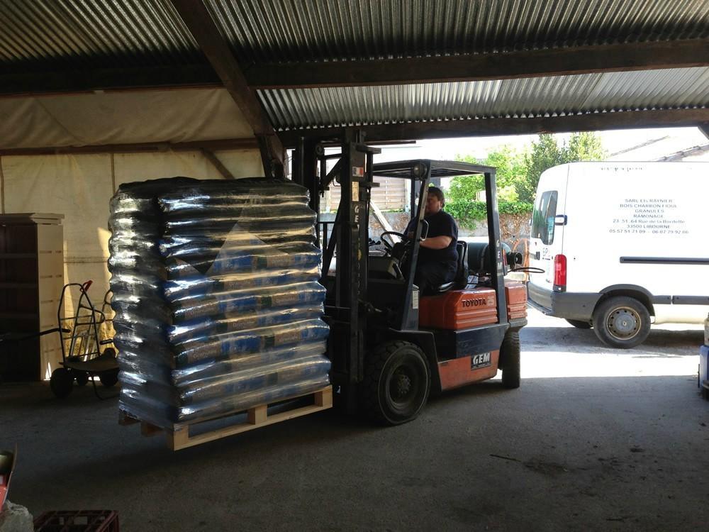 Livraison granulés (pellets) de bois en Gironde